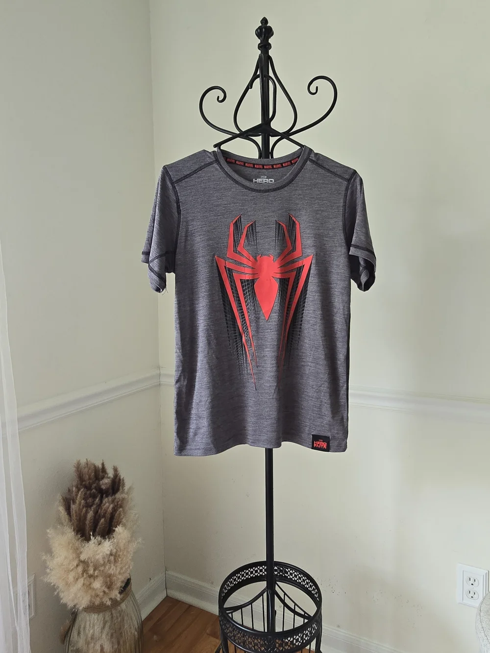 Marvel Gray Short-Sleeve Tee with Red Spider Emblem